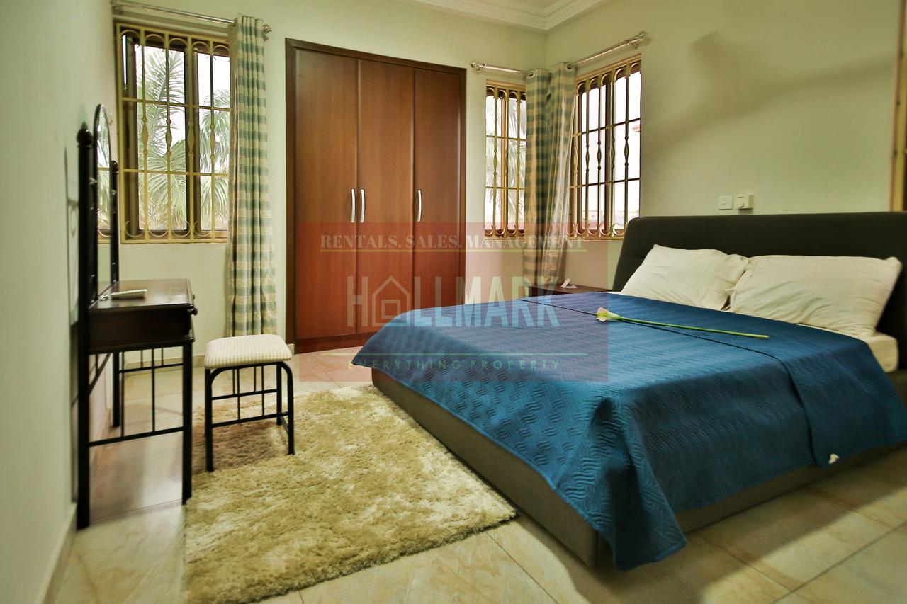 Hallmark Apartments -1 Акра Екстериор снимка